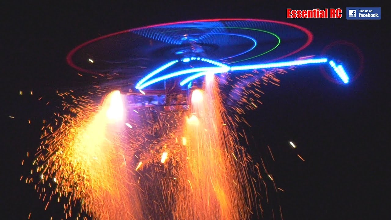 AWESOME RC HELICOPTER NIGHT SHOW *NIGHT BLADES and PYROTECHNICS* (Christoph Hemming)