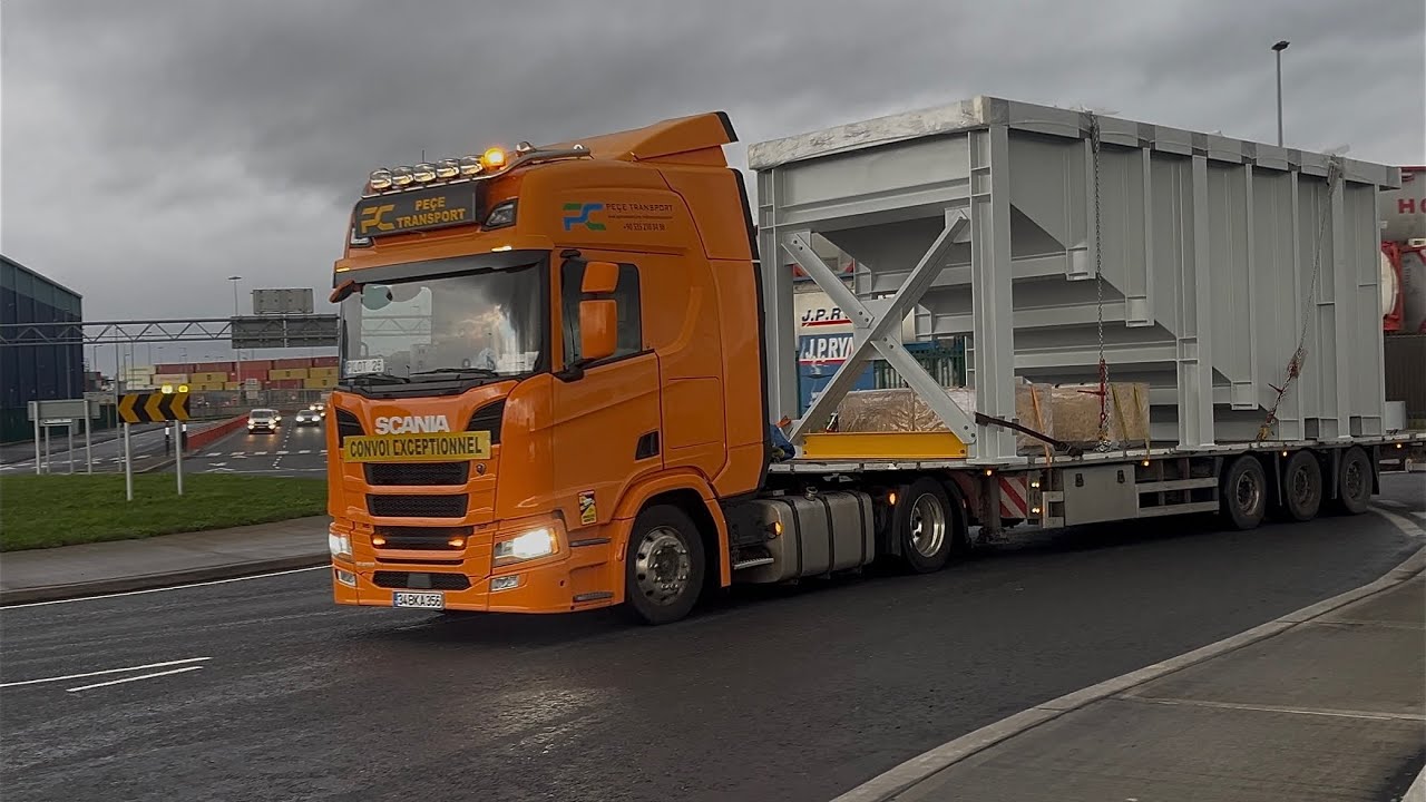 Truck Spotting in Ireland - December 2025 @ Dublin Port & on the N7 