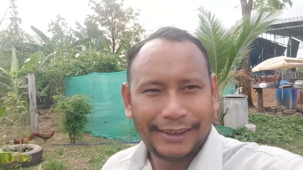 គ្រួសារយាយចំប៉ាខែមនិងគ្រួសារបងចន្ធូមកភូមិវិញ