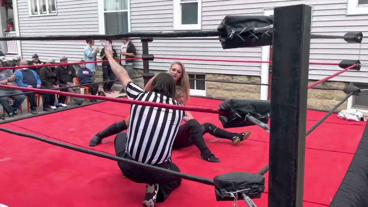 Sierra vs Kenzie Black - MKE