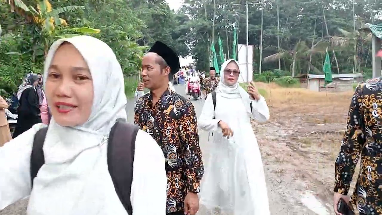 Peserta dari SDN 2 Jengglungharjo pawai ta'aruf menyambut bulan suci Ramadhan 1447/2026