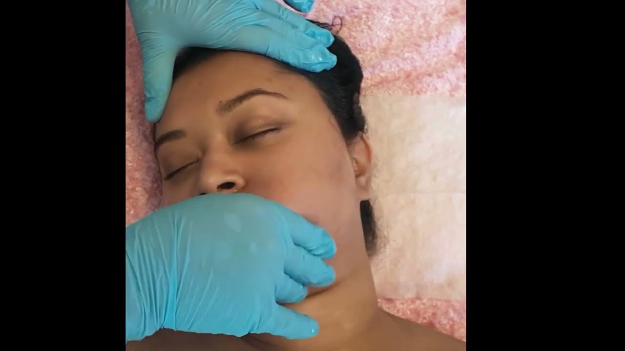 Buccal Facial Massage Demonstration Basic Technique with Maureen Hannah Maher, Instructor