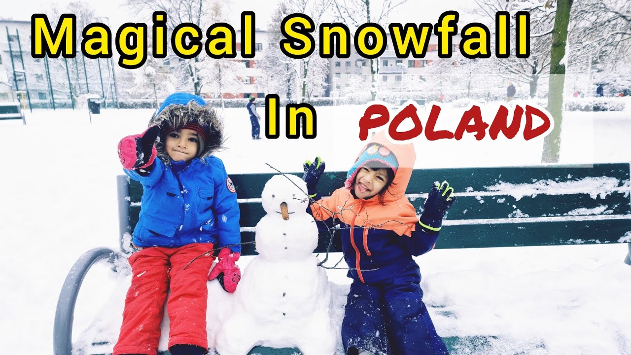 It’s Snowing in POLAND| Heavy Snowfall in KRAKOW December | KIDS ENJOYING IN SNOW #polska