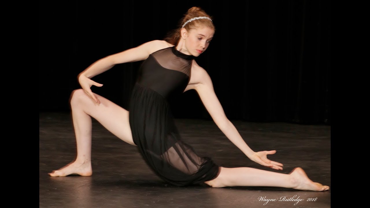 Junior Teen Modern Dance Performance