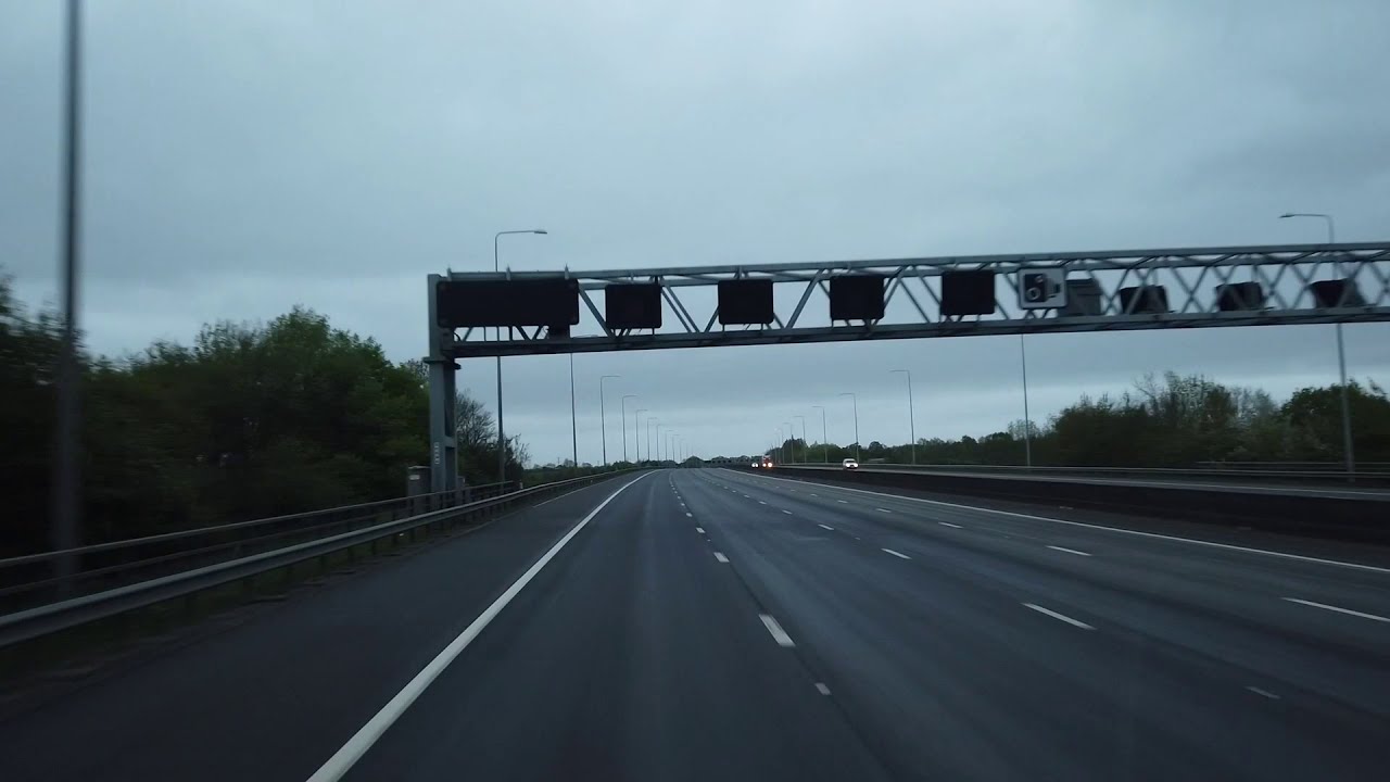 M11 M25 Lockdown 2020 Easter Monday 6am - dji osmo pocket  timelapse