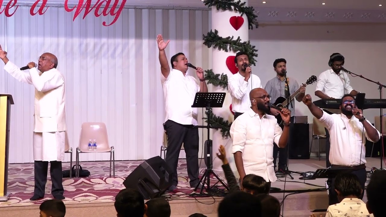 തിരു മുൻപിൽ കാഴ്ച വയ്ക്കുവാൻ Thiru munpil kaazhcha vaykkuvan * Ithu Pol * Lyrics Malayalam Christian