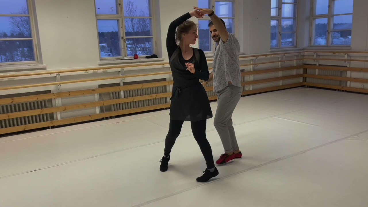 Revontuli-Opiston bachata-kurssin tanssivideo