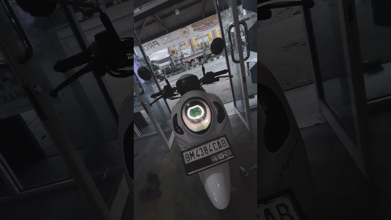 Pemasangan projie biled pada Scoopy esp 2017 👍 #modified #otomotif #trending #scoopy