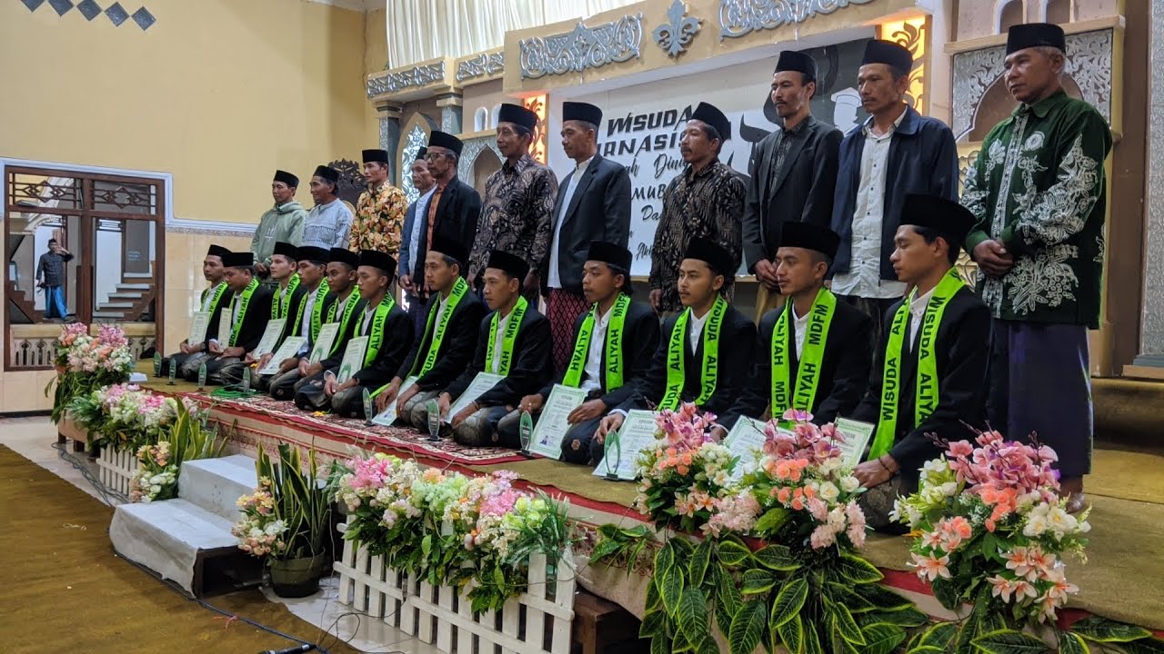 WISUDA PURNA SISWA PONDOK PESANTREN FATHUL MUBAROK KALIPAHING NGADISEPI GEMAWANG TEMANGGUNG