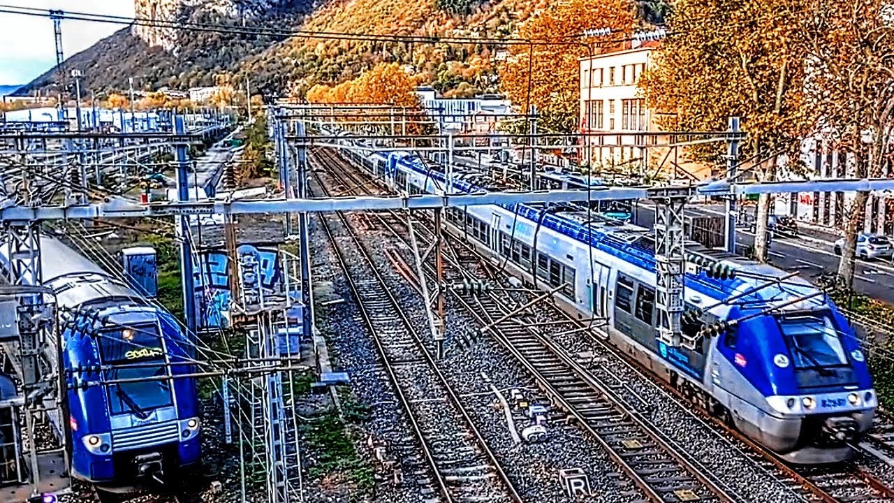 GPF n°94 : Trains sur le pont de Durand Savoyat TER 2NNG, R, CORAIL, TER AGC UM3, TGV INOUI (38)