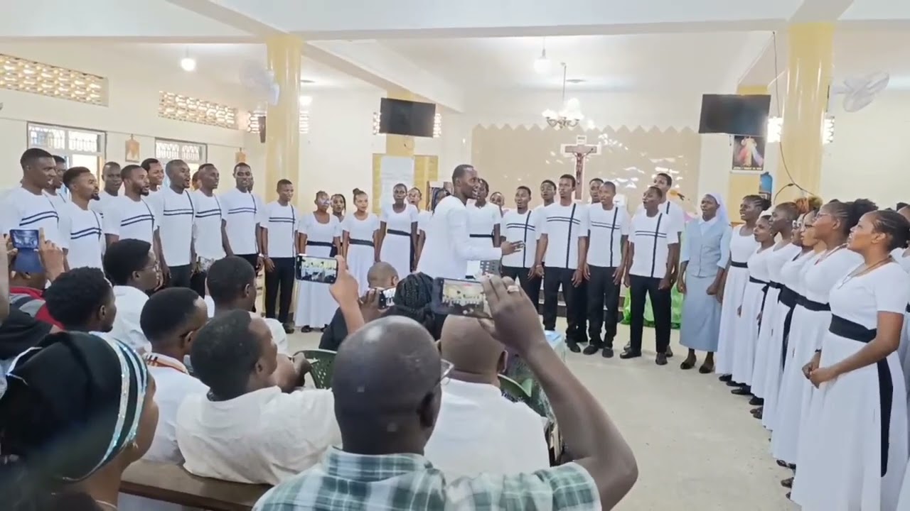ST. Don Bosco Youth Chaani On Stage Performing MATSAI KAYESU In Mombasa during Youth Music FESTIVALS
