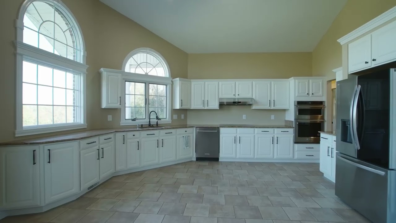HORSE PROPERTY | SCENIC INDIANA | 550 N HELTON RD