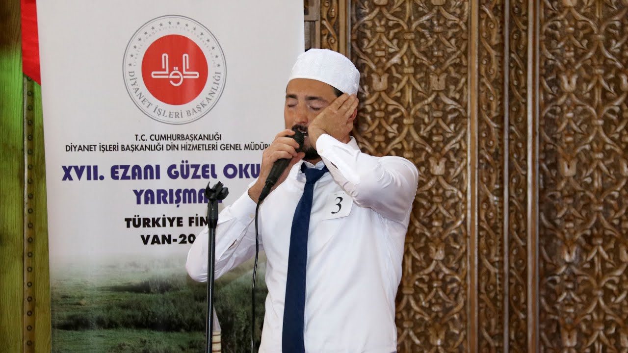 Ezanı Güzel Okuma Yarışması Türkiye Birincisi İstanbul'dan İsmail Selman Kızmaz oldu