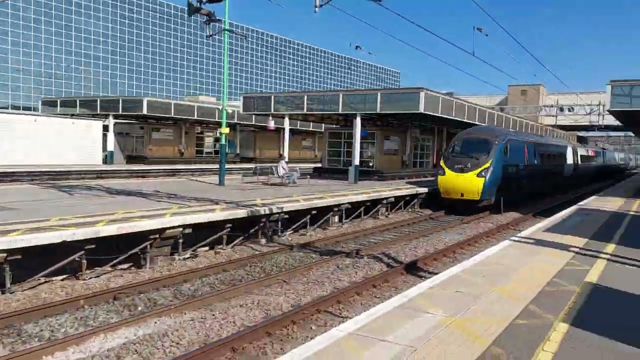 390020 Passing through Milton Keynes Central at 125mph 17/5/25
