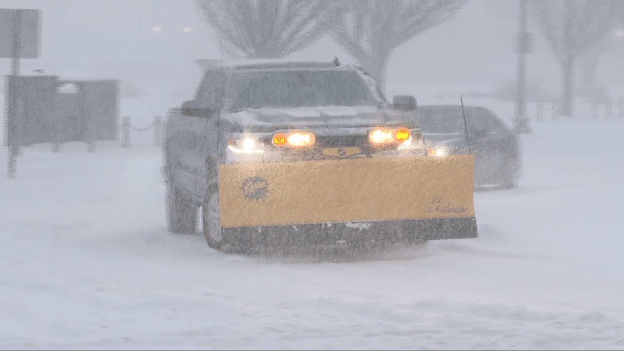 Out-of-towners experience heavy winter storm