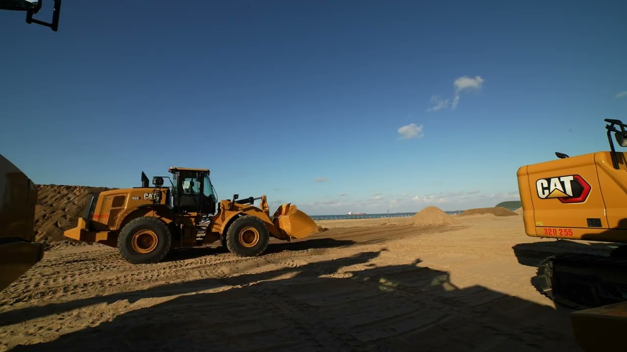 Unbelievable Moments at #RedBullQuicksand: Sand, Machines, and Jaw-Dropping Thrills! 🏁 | Recap Video