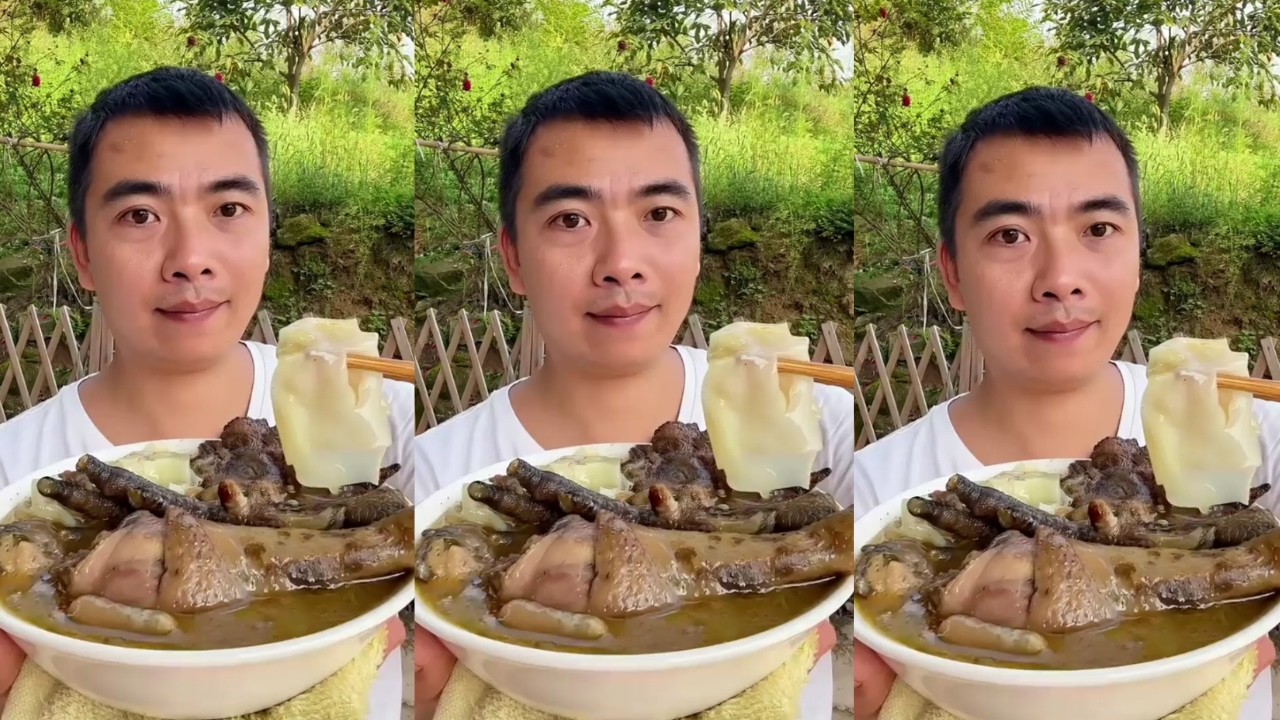 Rural Food Satisfying Eating Chicken Soup, Spicy Dumplings & Fried Bacon