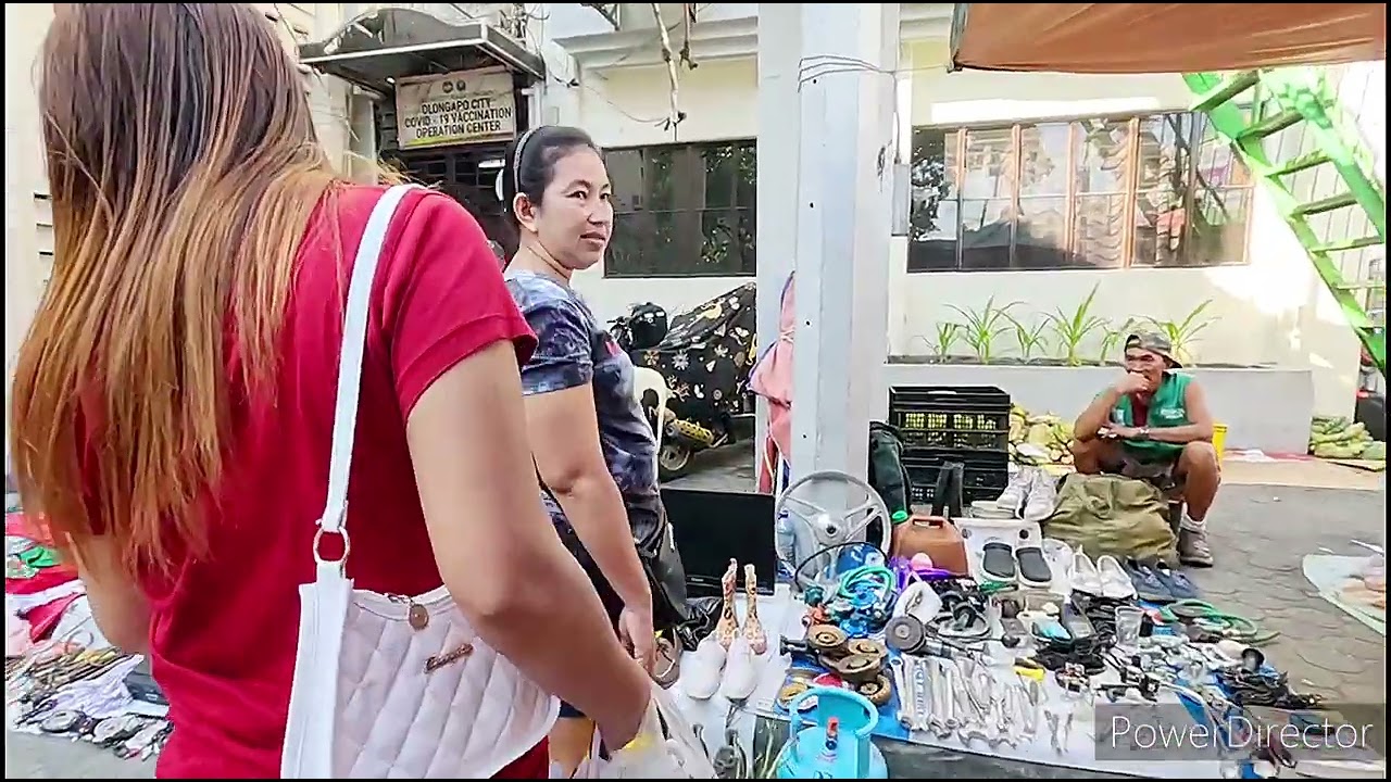 Olongapo City... Market Day...
