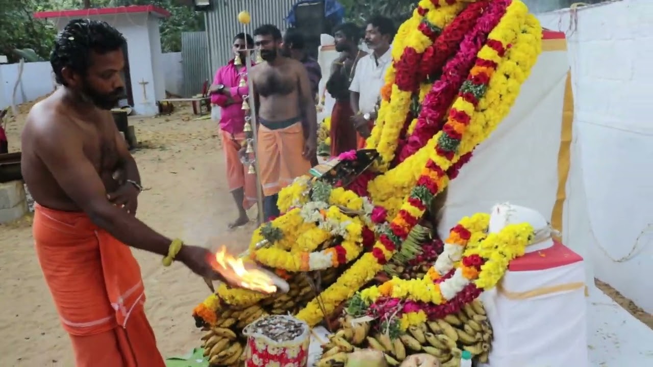 ஆக்ரோஷமாய் ஆடி வரும் சுடலை ஈசன் வில்லுக்குறி
