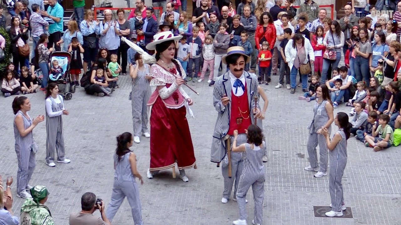 Els Gegants Americanos de Sitges 45è Aniversari de la UAF
