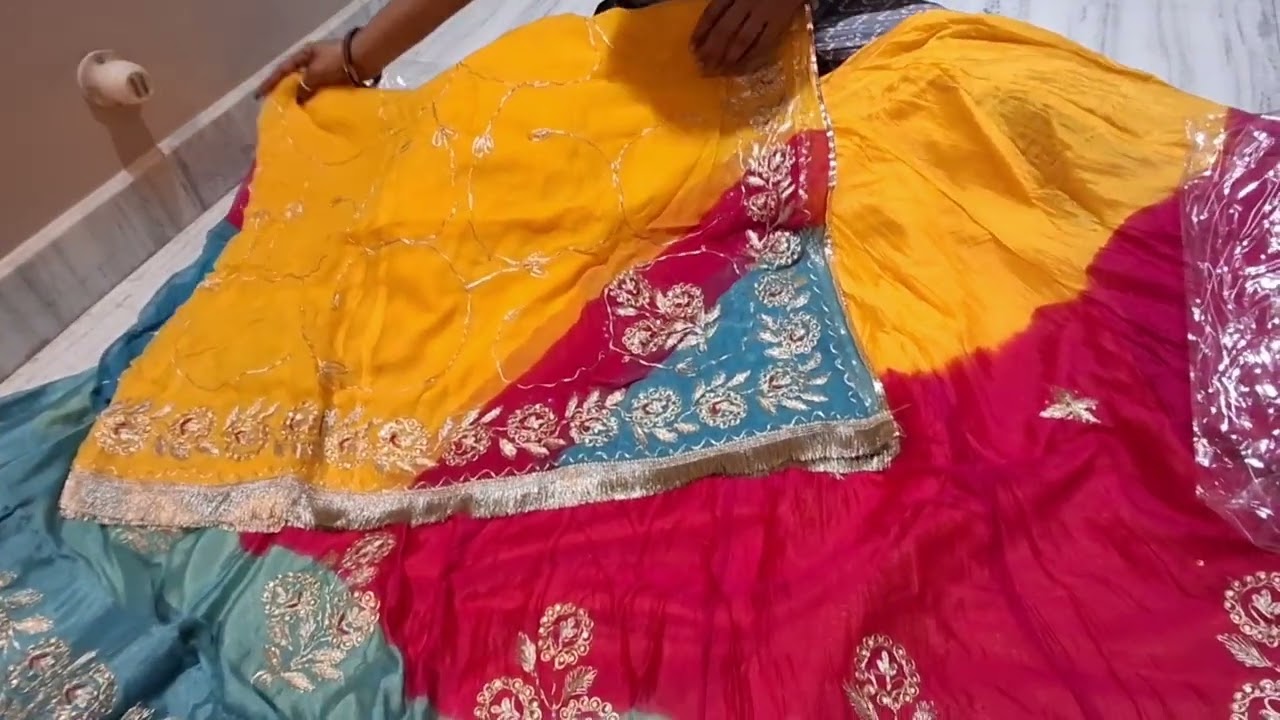 जयपुर में सबसे ज्यादा सस्ते और अच्छे लहगां औढनी यहां मिलते हैं  एक बार जरूर आए #shortvideo #fashion 