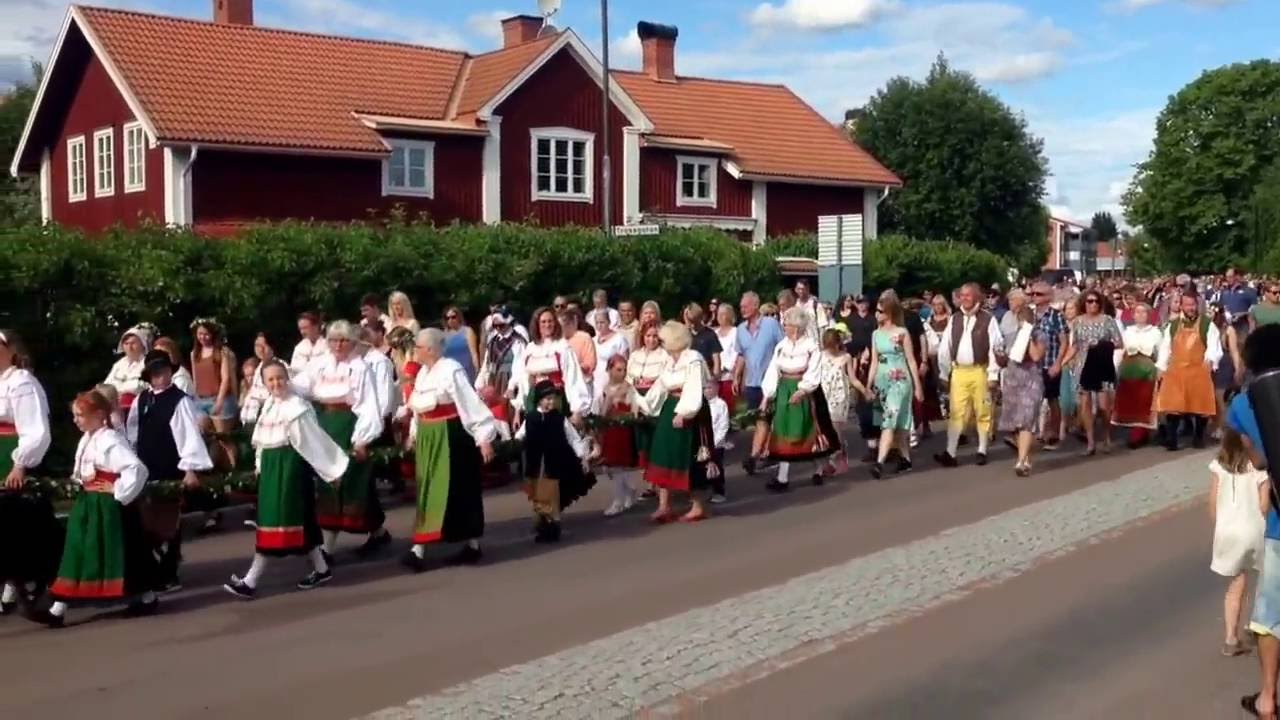 AMAZING...2016 Midsummer celebrations in Orsa, Sweden - colourful spectacle.
