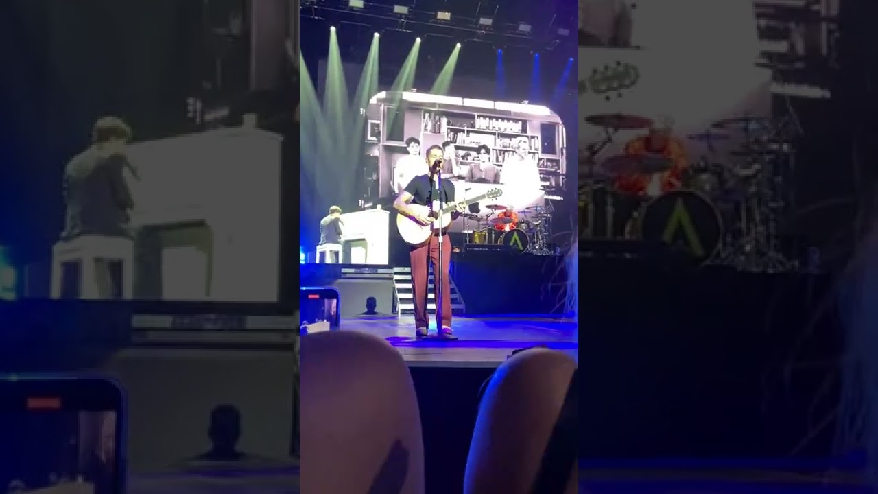 The Vamps - Seat at the table ( Manchester Apollo 23.11.22 )