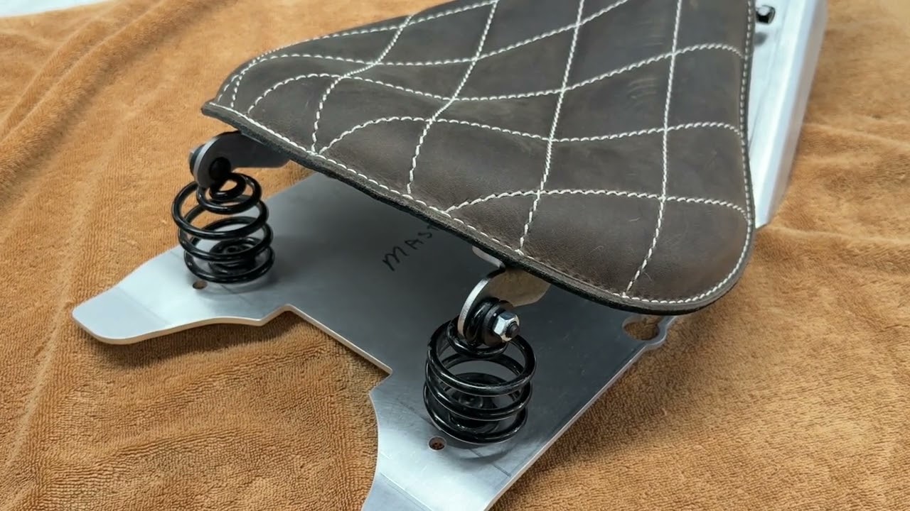 Seat Install   Road King