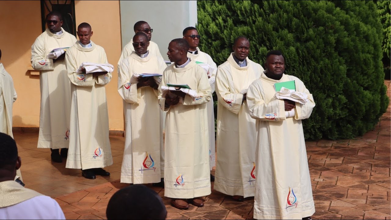 Retransmission en direct de l'ordination des Prêtres du Sacré-Cœur de Jésus - Cameroun