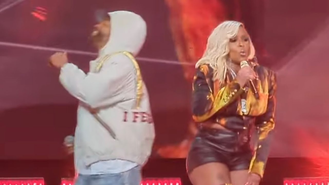 MARY J BLIGE SURPRISE GUEST HAD HER ACTING A FOOL