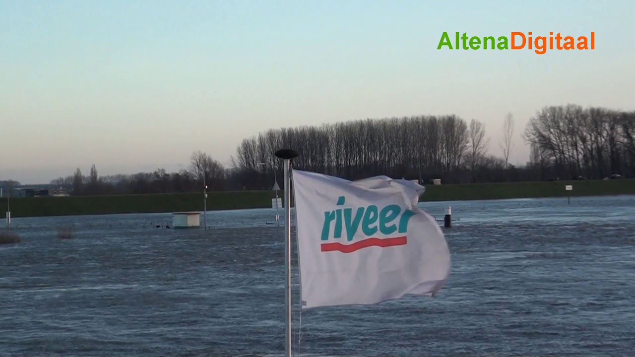 Hoogwater Munnikenland en pont Brakel-Herwijnen