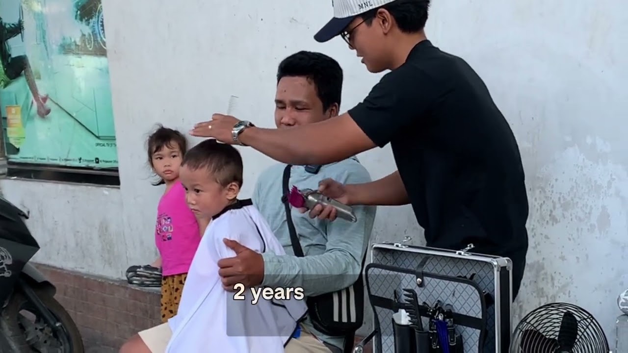 Free Haircut For His 2 Years Old Son☺️