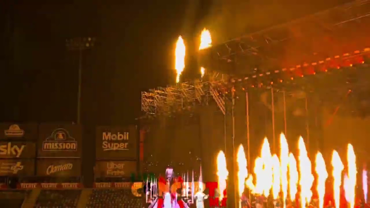 Las morras ft Blessd - Peso Pluma en vivo #DoblePTour Monterrey M&eacute;xico