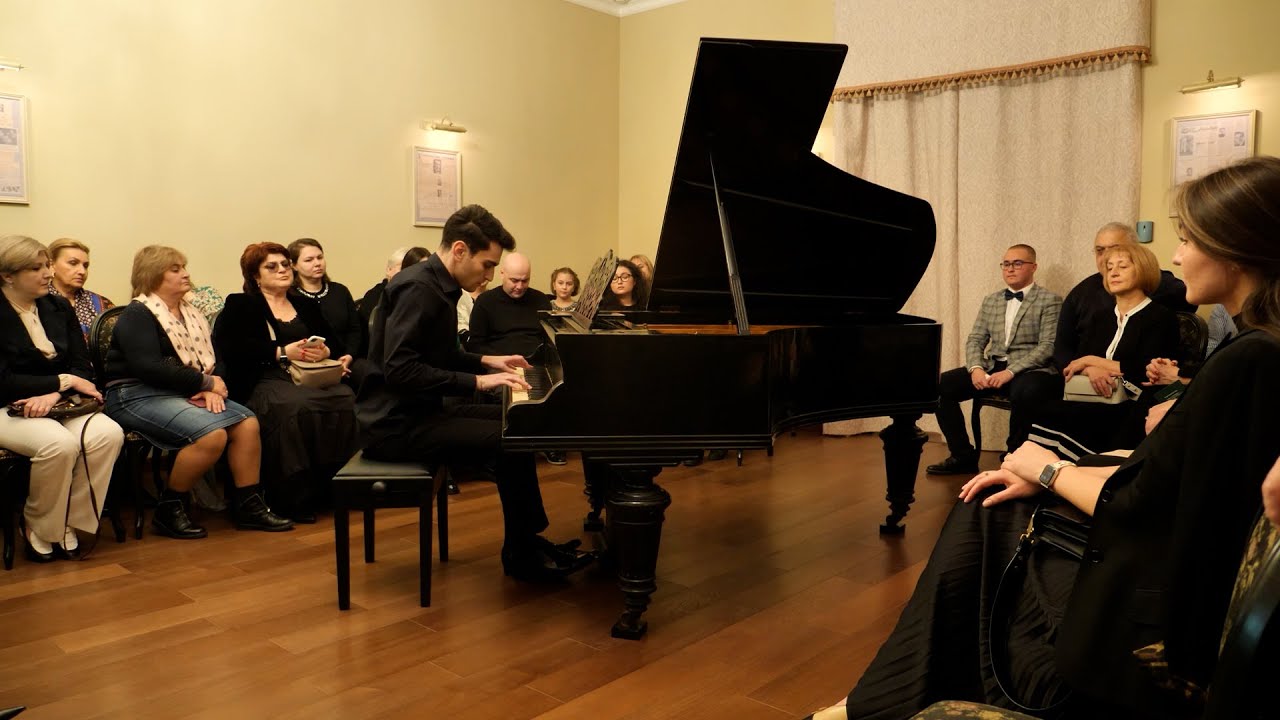 Абисал Гергиев и Лиана Салбиева | Культурный кот