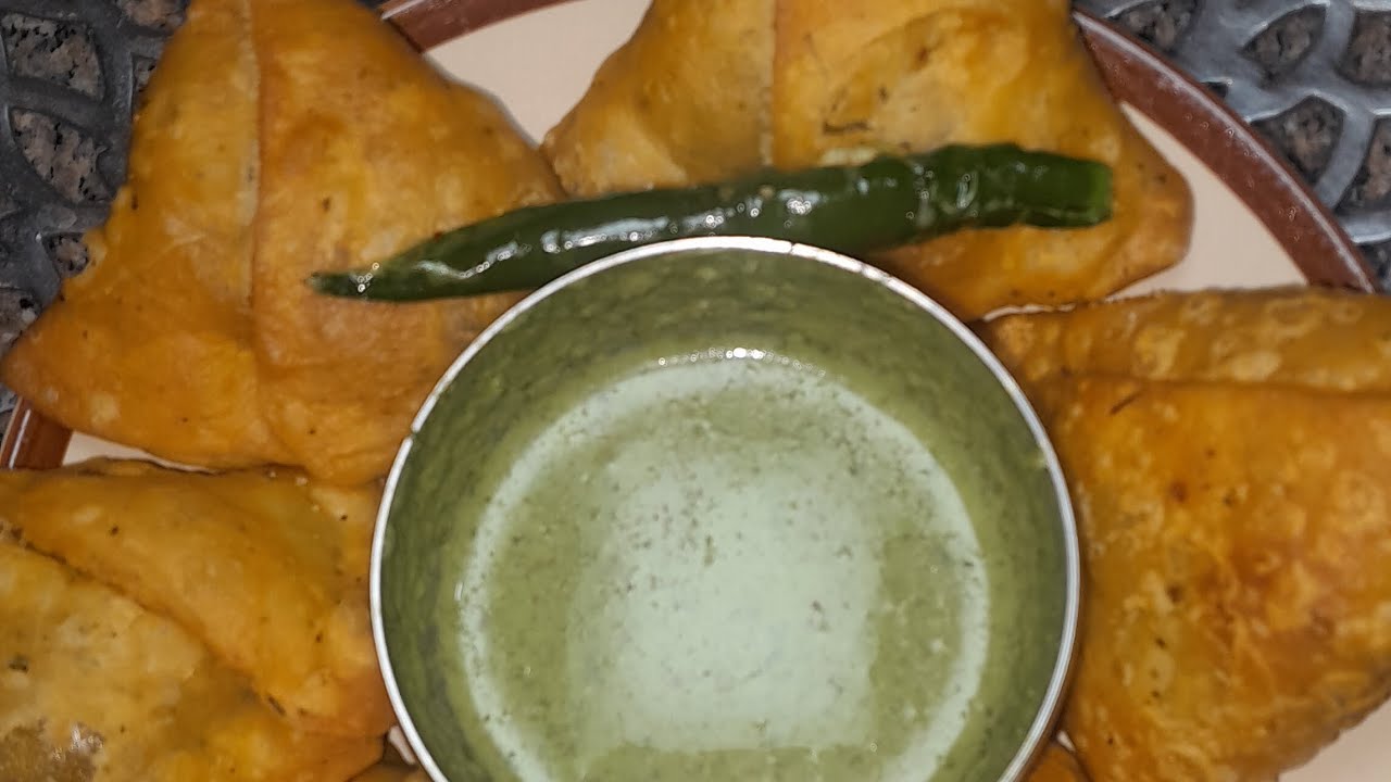 🔥 खमंग बटाटा समोसा (Crispy Spicy Potato Samosa)