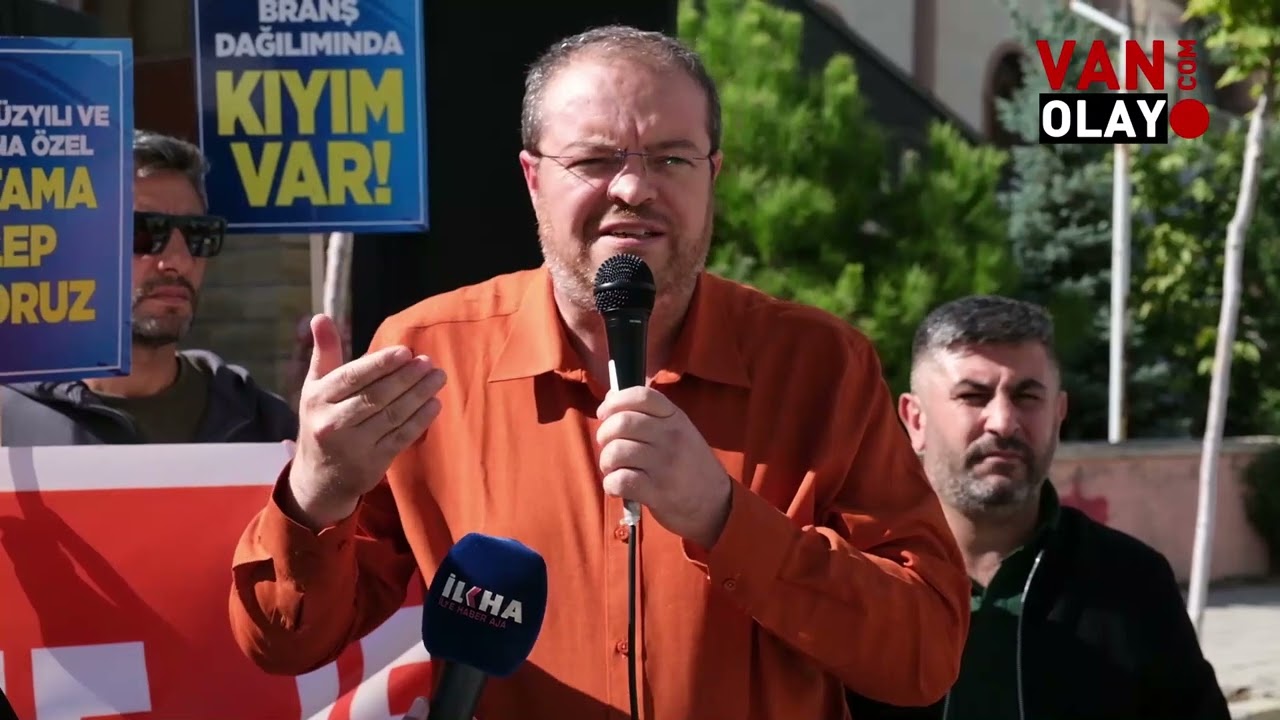 Van’da atanamayan öğretmenler eylem yaptı: 25 bin ek atama hakkımız