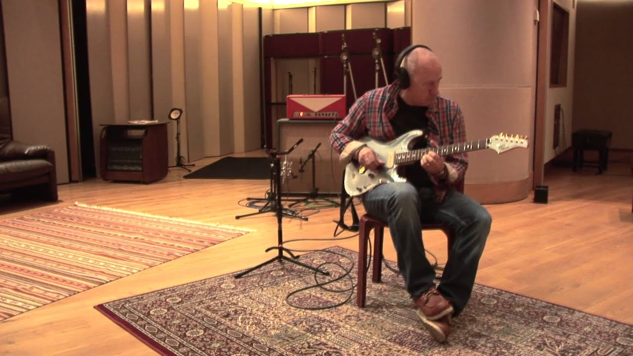 Mark Knopfler's World War 1 guitar tribute for  2015 The Last Post project