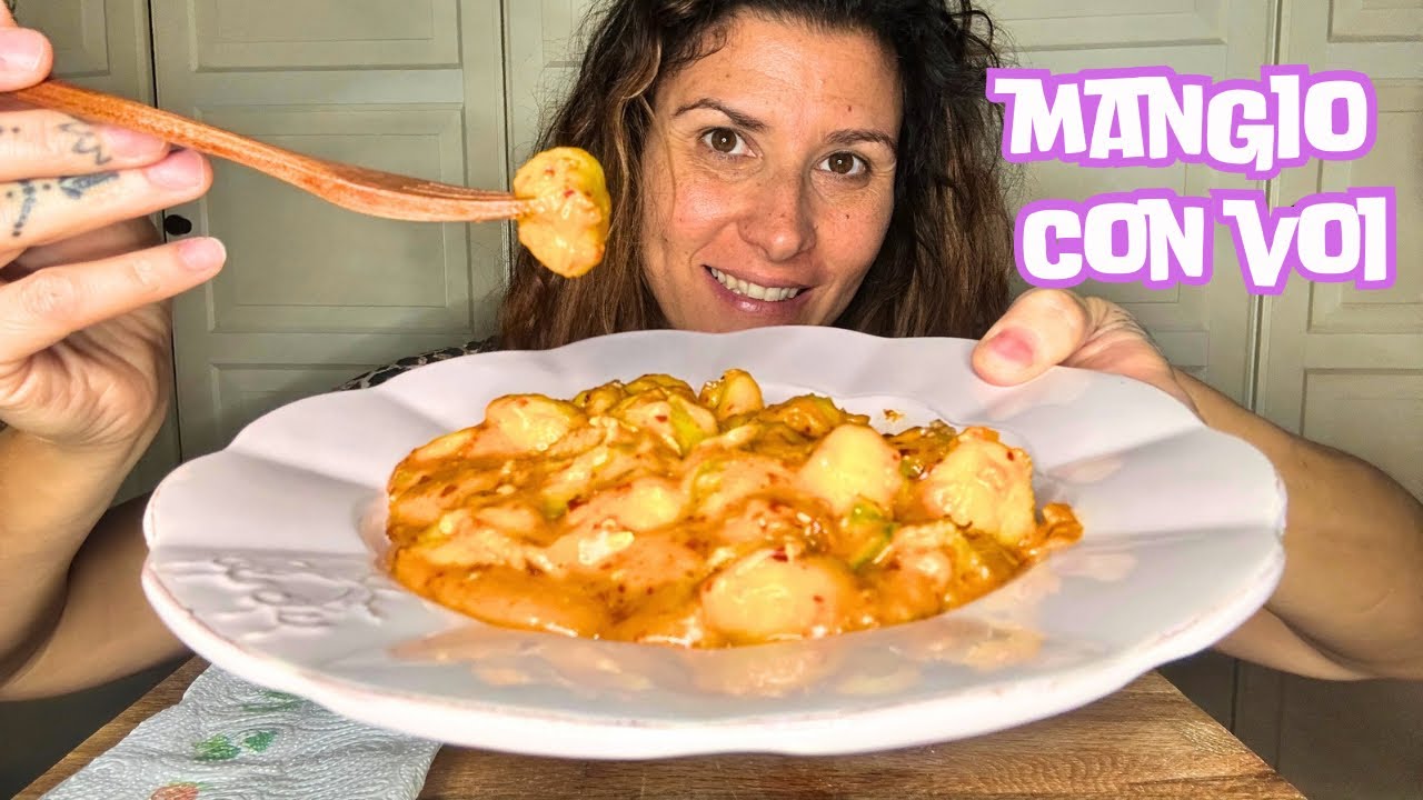 Asmr Ita // Mangio con voi