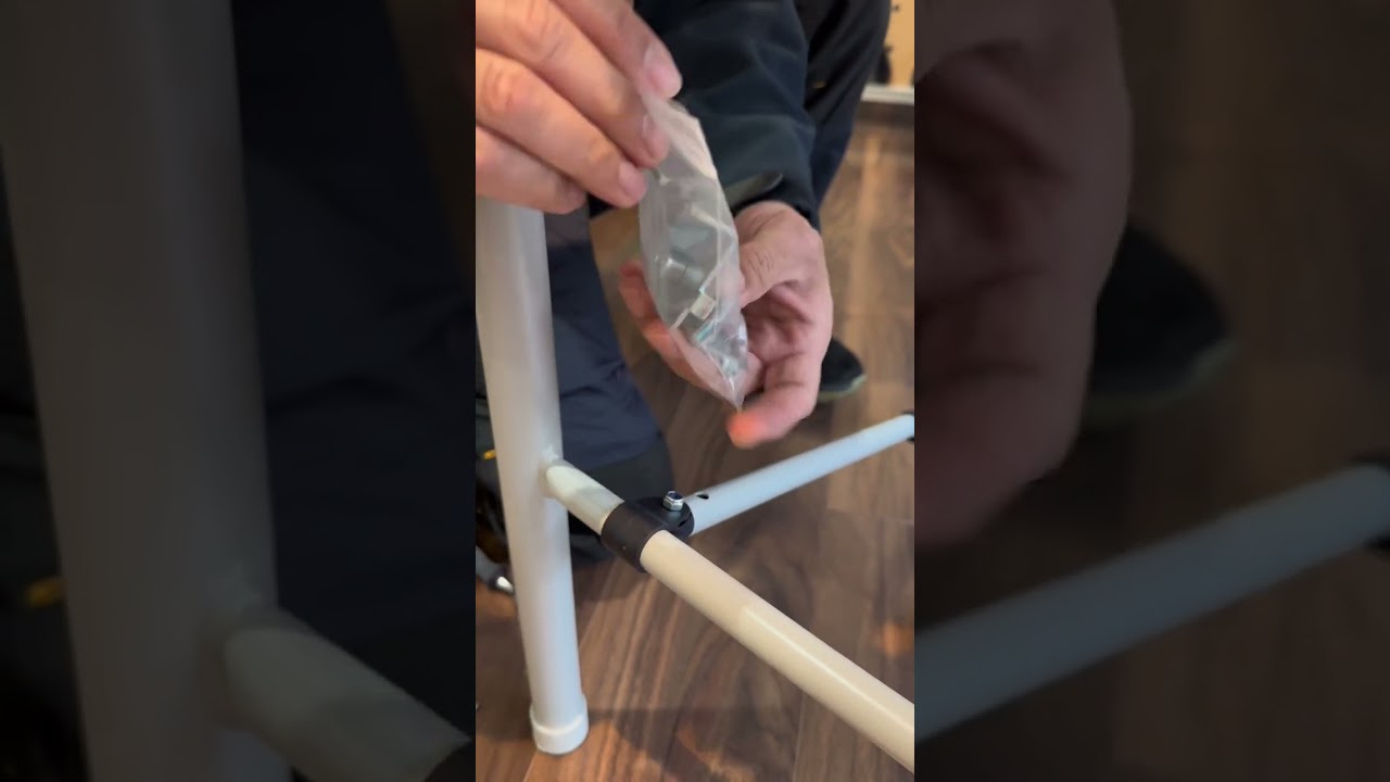 Unboxing and assembling the Festool Crossbar to my MFT 3 table