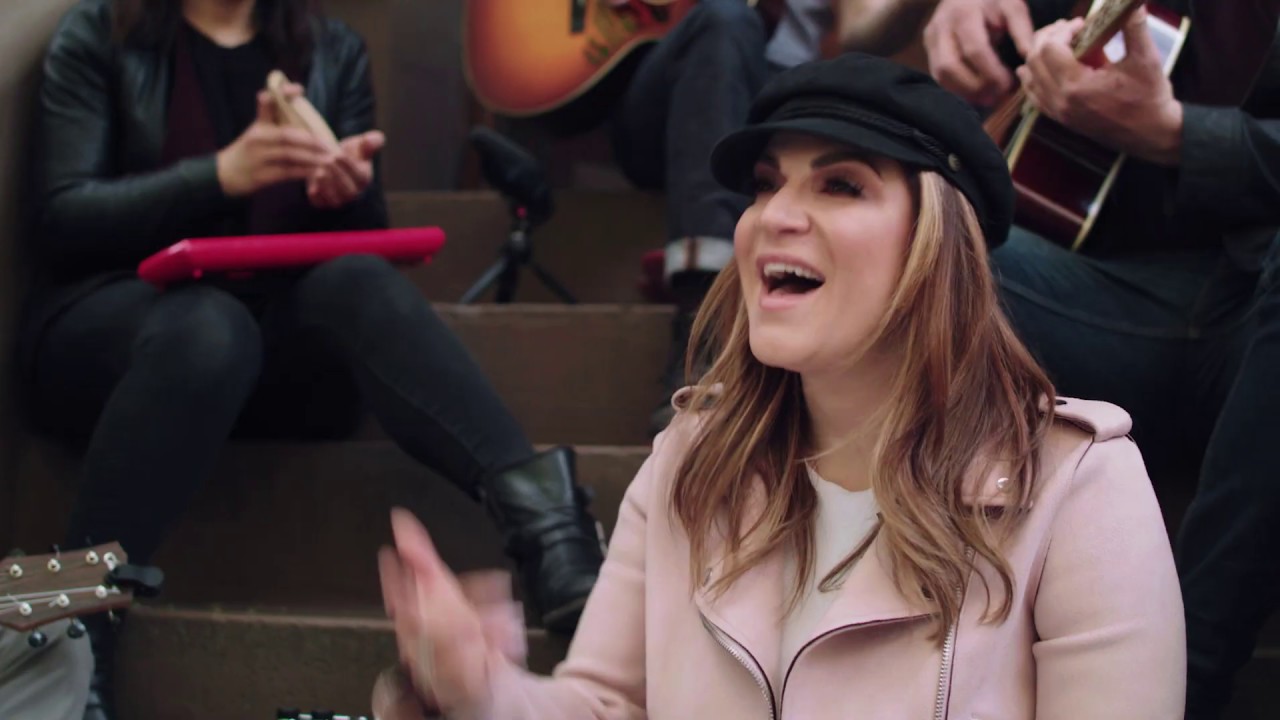Shoshana Bean Sings 