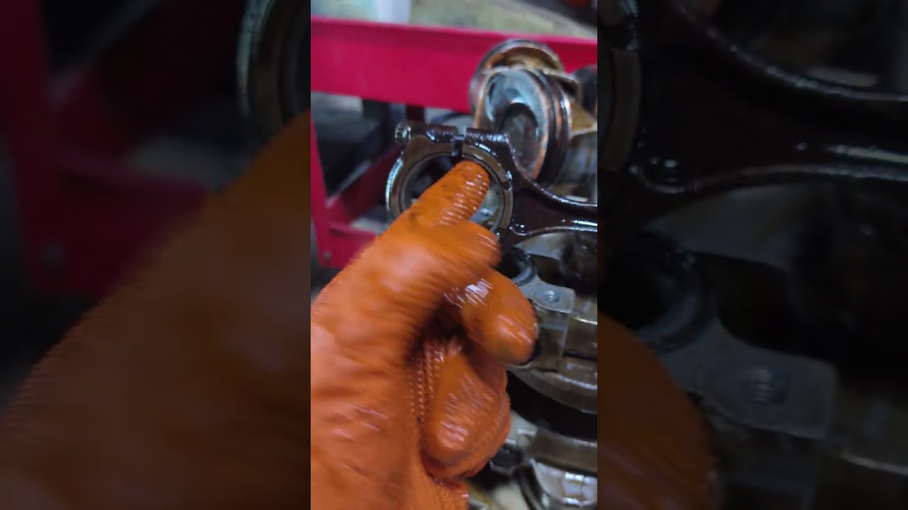 أهمية الزيوت وتحمل الحرارة.... كل زيت يفشل في جهاز الامحاكاه هو فاشل في المحركات.... 
