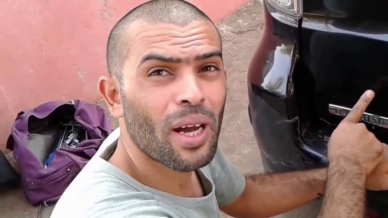 أحمد حمزة الوحيد فى مصر الذى تعلم سمكرة السيارات بالنظام الحديث بدون استخدام الشاكوش فى صرخة مظلوم