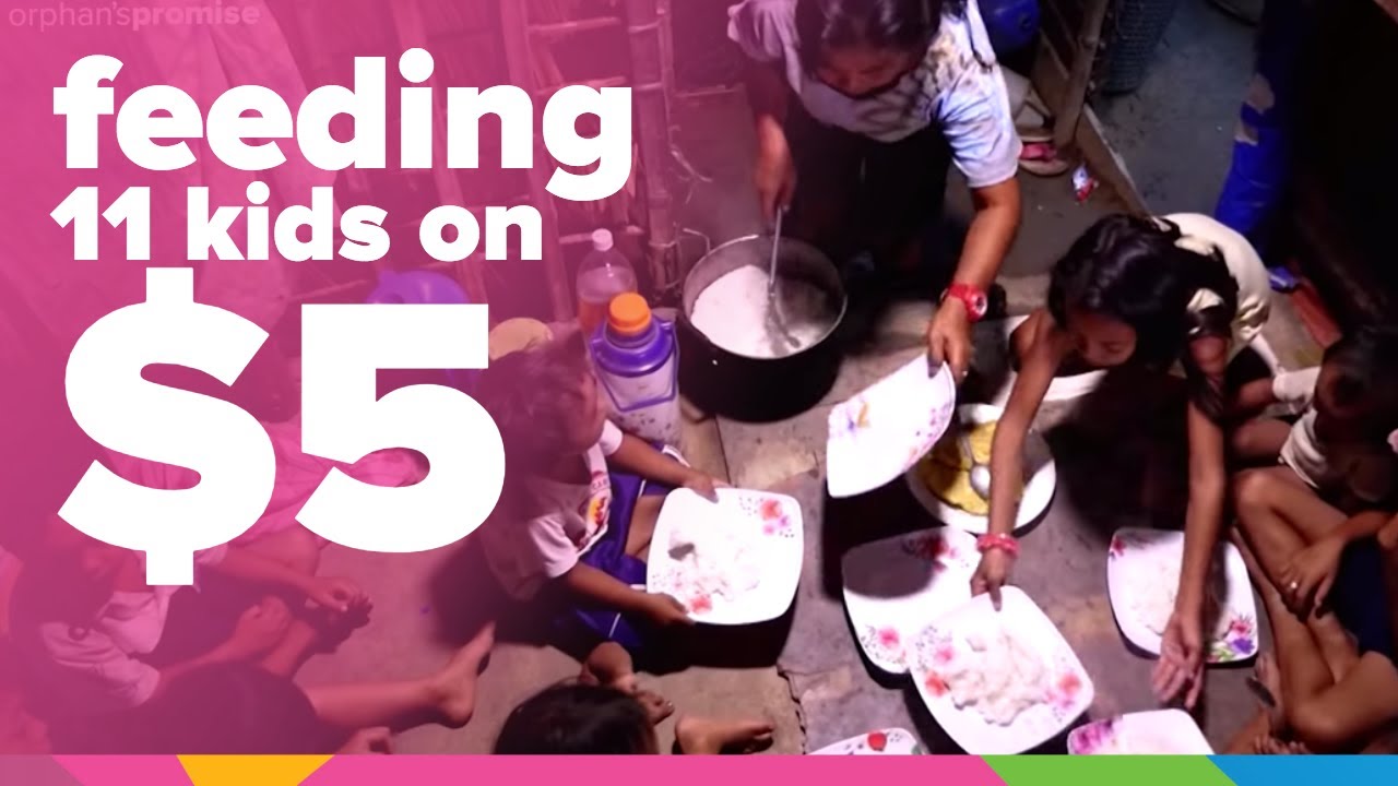 Feeding 11 Hungry Grandchildren On $5 A Day | Philippines | Orphan's Promise