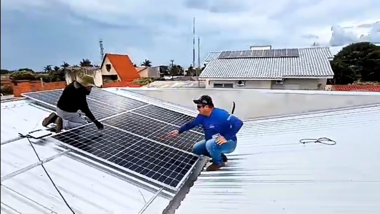 Instalacão de placas solares em telhado com telhas sanduíche (zinco)!