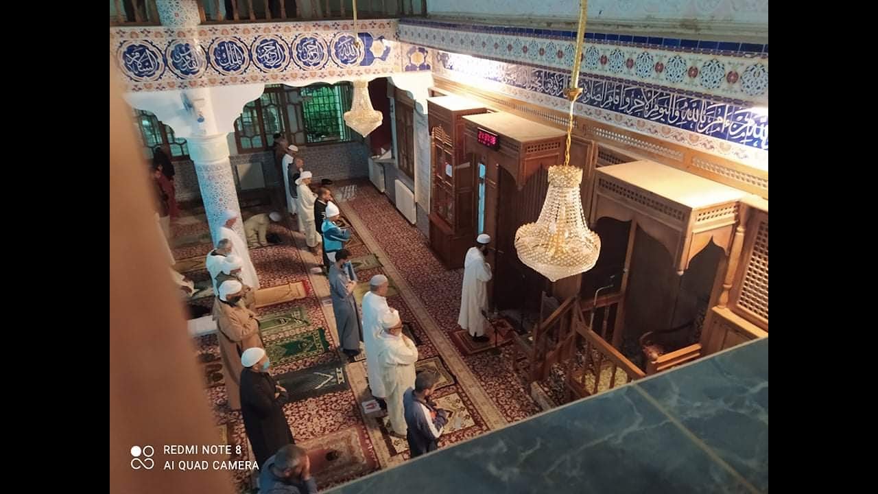 صلاة التراويح من مسجد  معاذ ابن جبل عين وسارة مع الشيخ  خديوي عادل من سورة االقصص من الاية  1الى 21