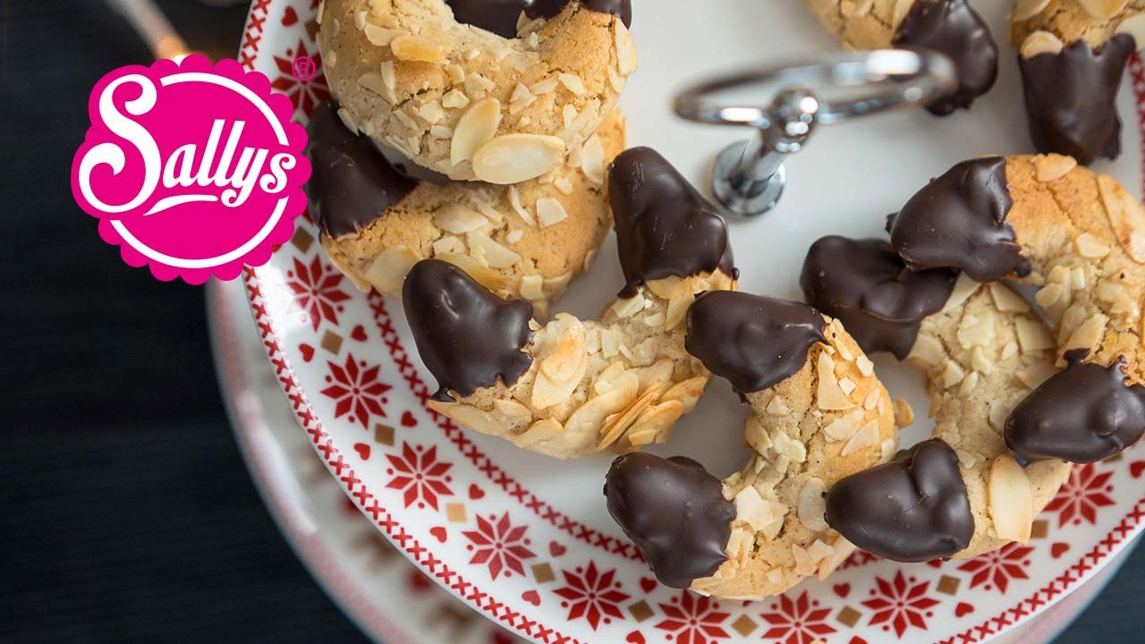 Marzipanh&ouml;rnchen - glutenfrei / Weihnachtsgeb&auml;ck / Pl&auml;tzchen Rezept / Sallys Welt