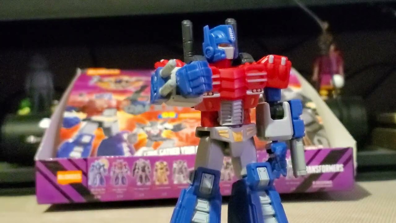Guy who knows (barely) nothing about transformers reviews Blokees#blokees 