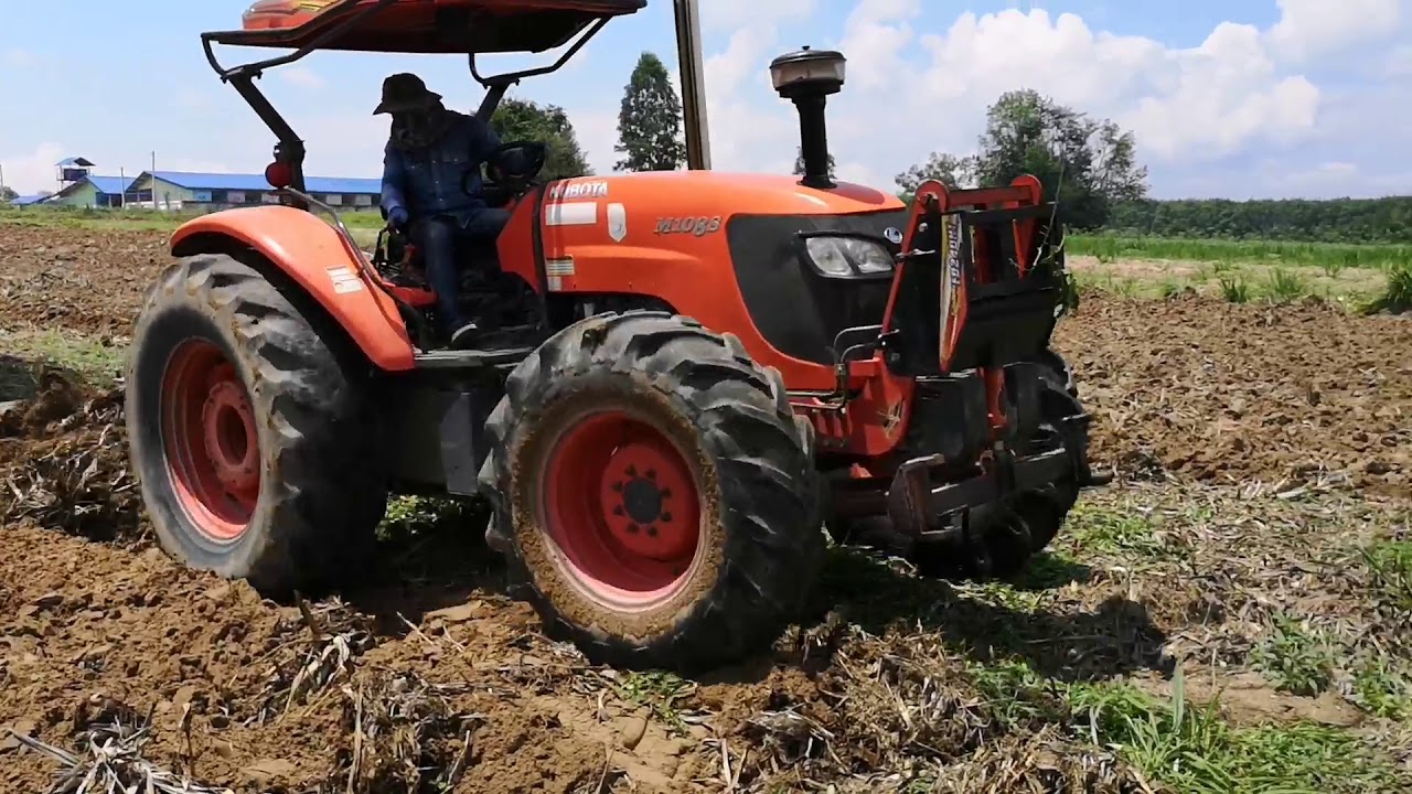 Kubota m108s