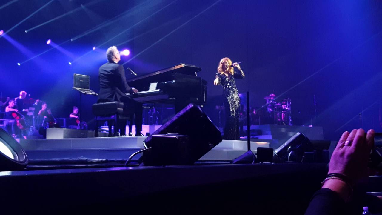 Celine Dion - All By Myself - Oct 4th 2016