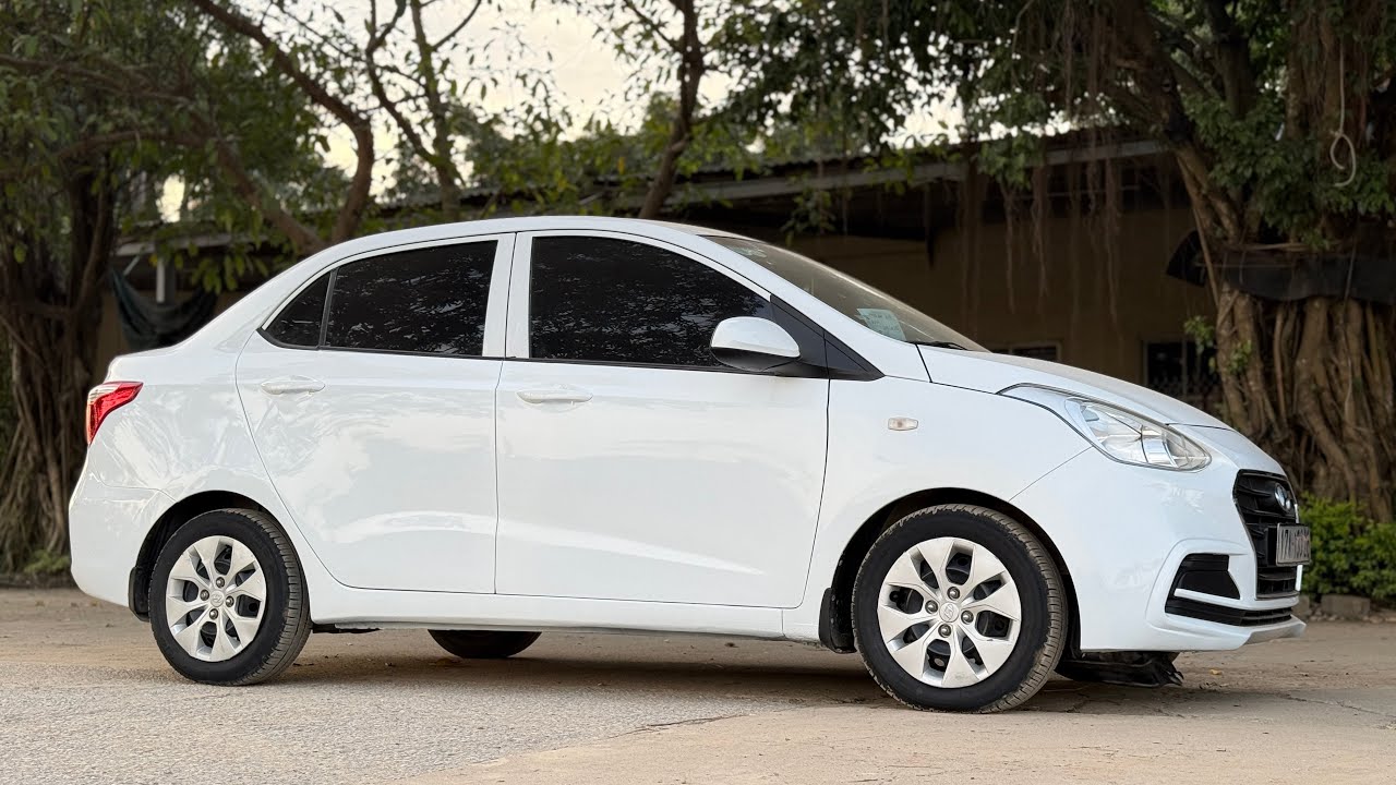 i10 sedan 2019 số sàn tư nhân 1 chủ từ mới . Giá rẻ cho anh em . Hotline zalo 0855.010.689